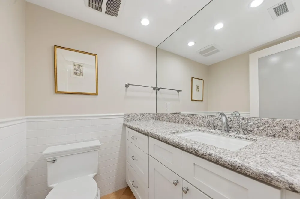 3000 Ocean Drive #18 G Singer Island, FL 33404