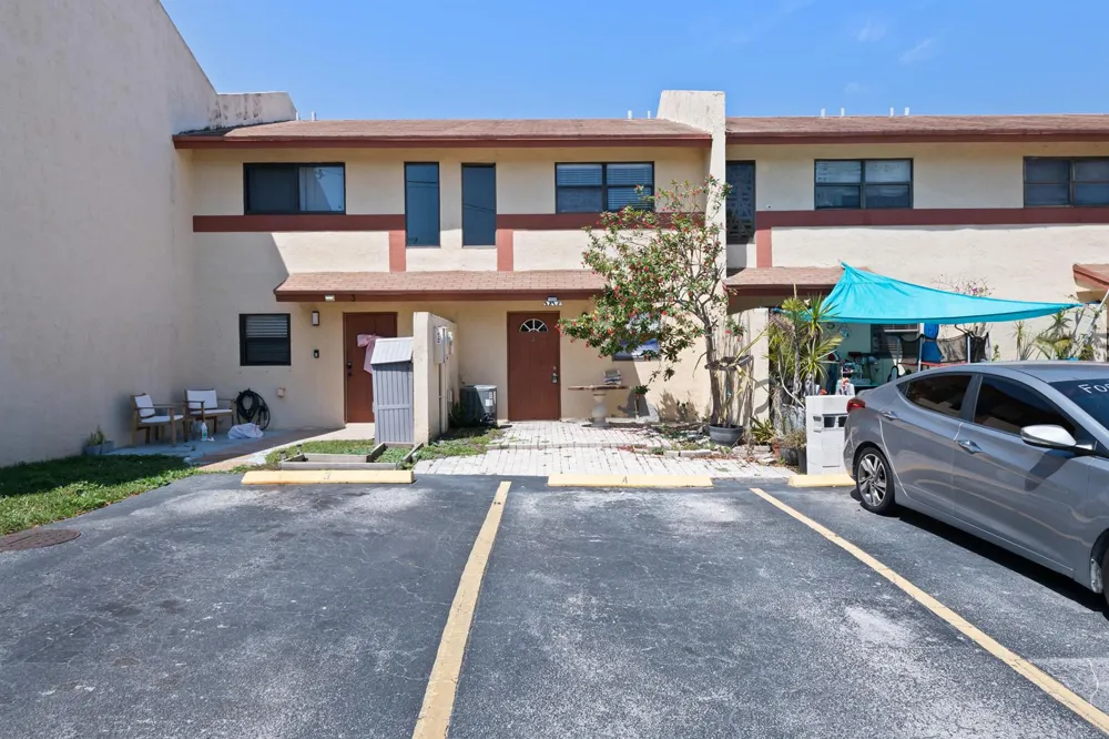 3281 E Golf Boulevard #4 Pompano Beach, FL 33064