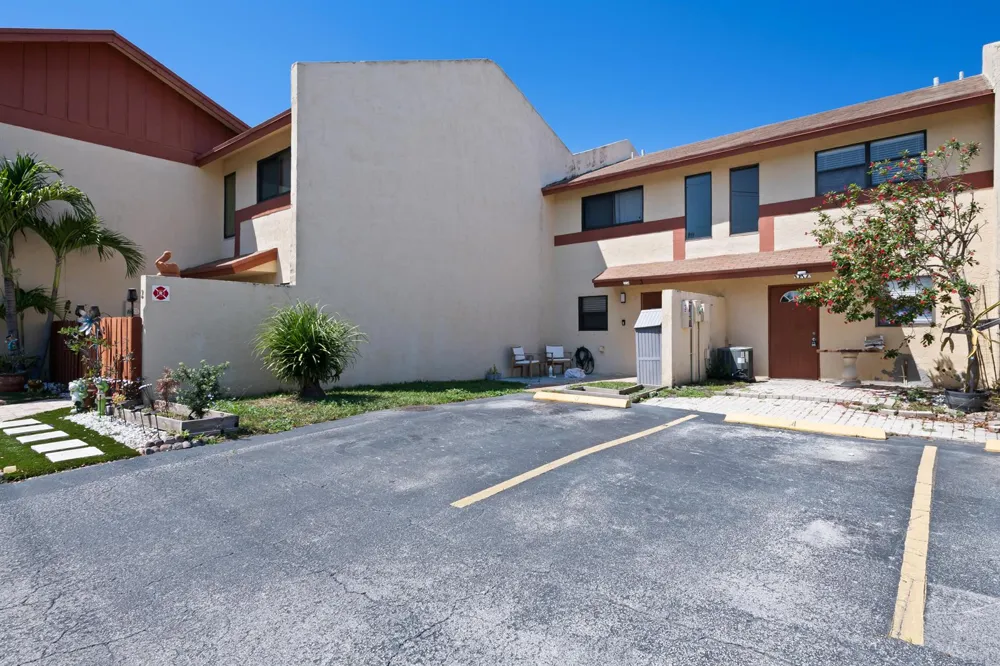 3281 E Golf Boulevard #4 Pompano Beach, FL 33064