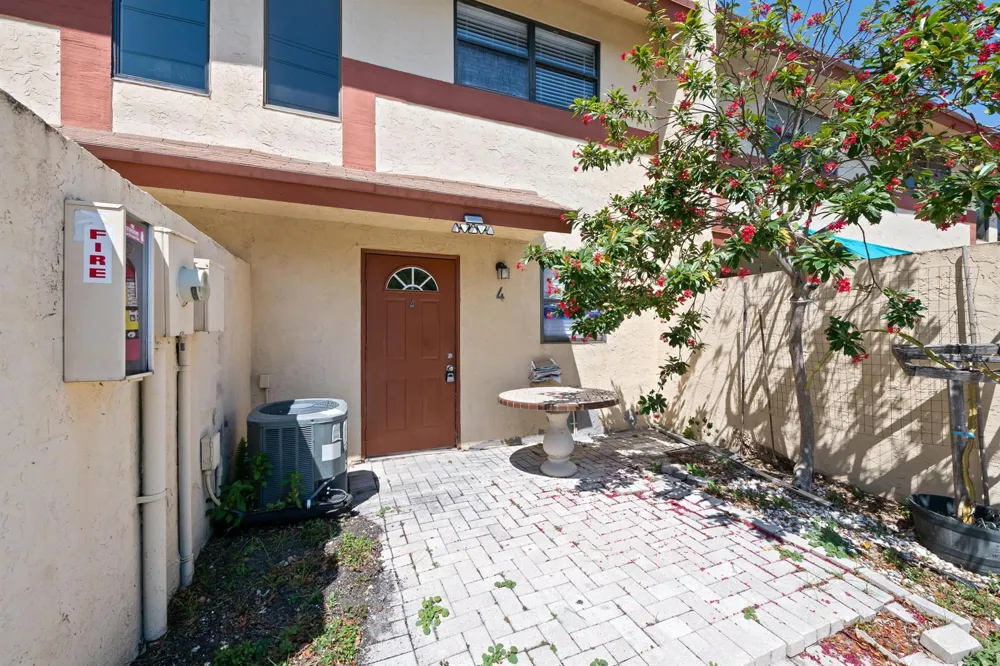 3281 E Golf Boulevard #4 Pompano Beach, FL 33064