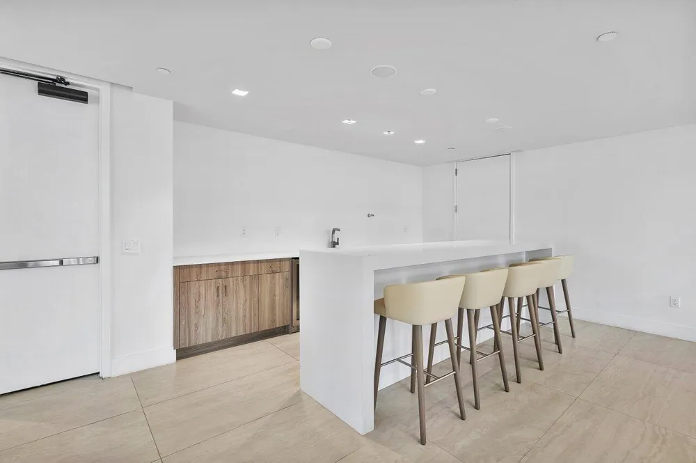 3100 Ocean Drive #606 Singer Island, FL 33404