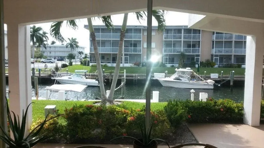 110 Shore Court #111b North Palm Beach, FL 33408