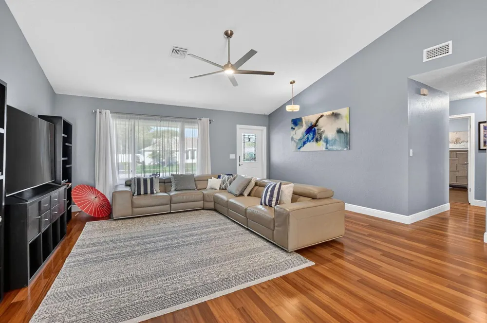 18298 102nd Way Boca Raton, FL 33498