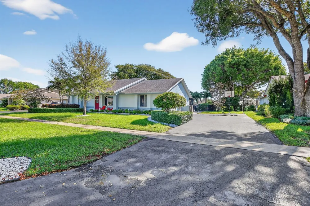 18298 102nd Way Boca Raton, FL 33498