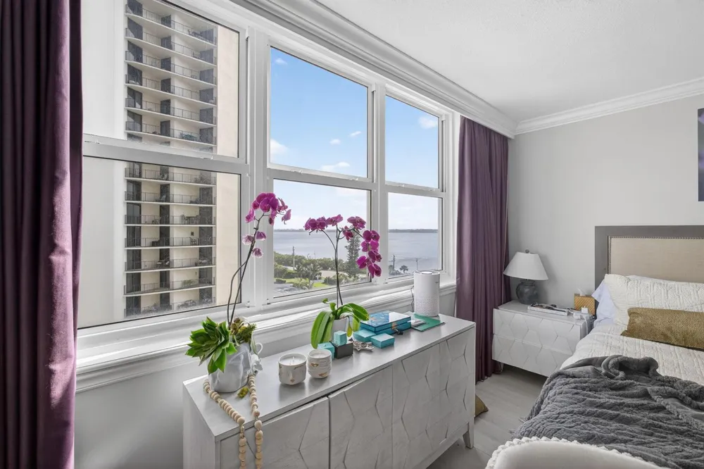 5440 Ocean Drive #805 Singer Island, FL 33404