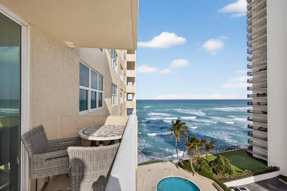 5440 Ocean Drive #805 Singer Island, FL 33404