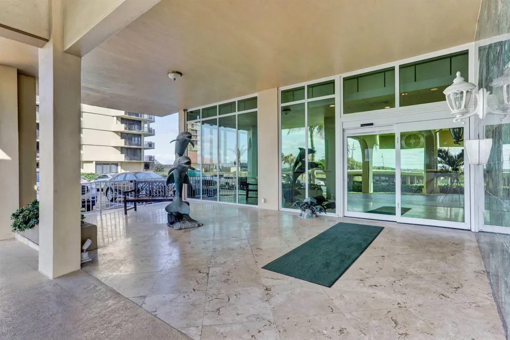 5440 Ocean Drive #805 Singer Island, FL 33404