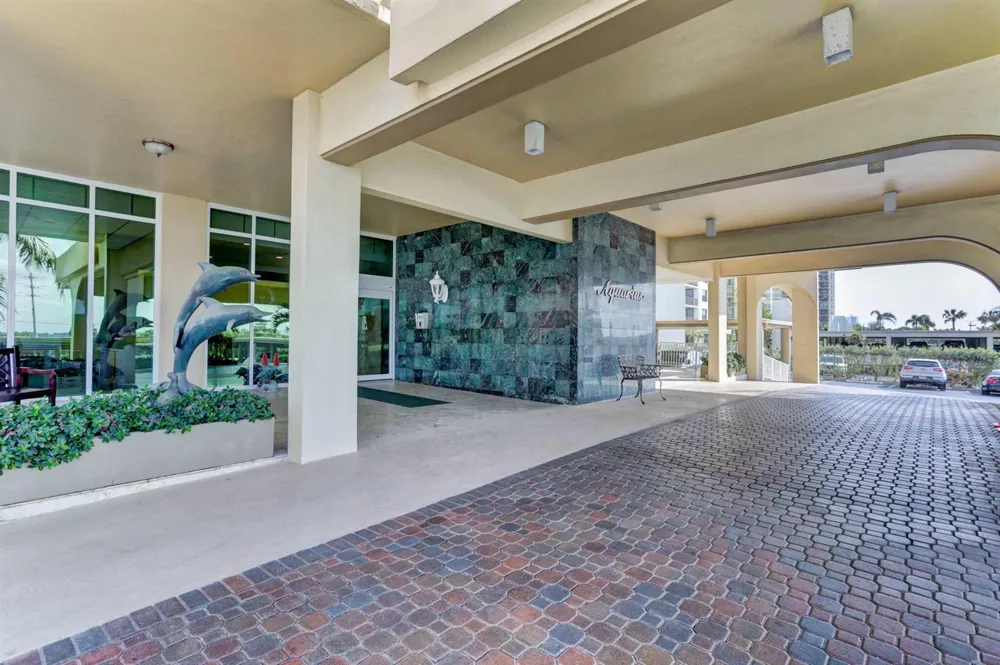 5440 Ocean Drive #805 Singer Island, FL 33404