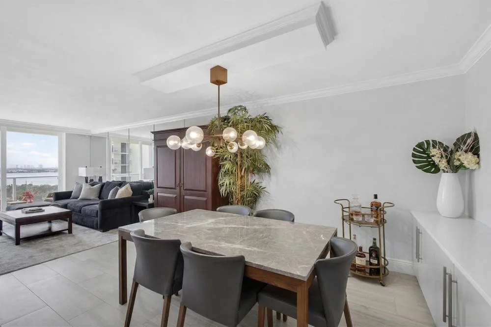 5440 Ocean Drive #805 Singer Island, FL 33404