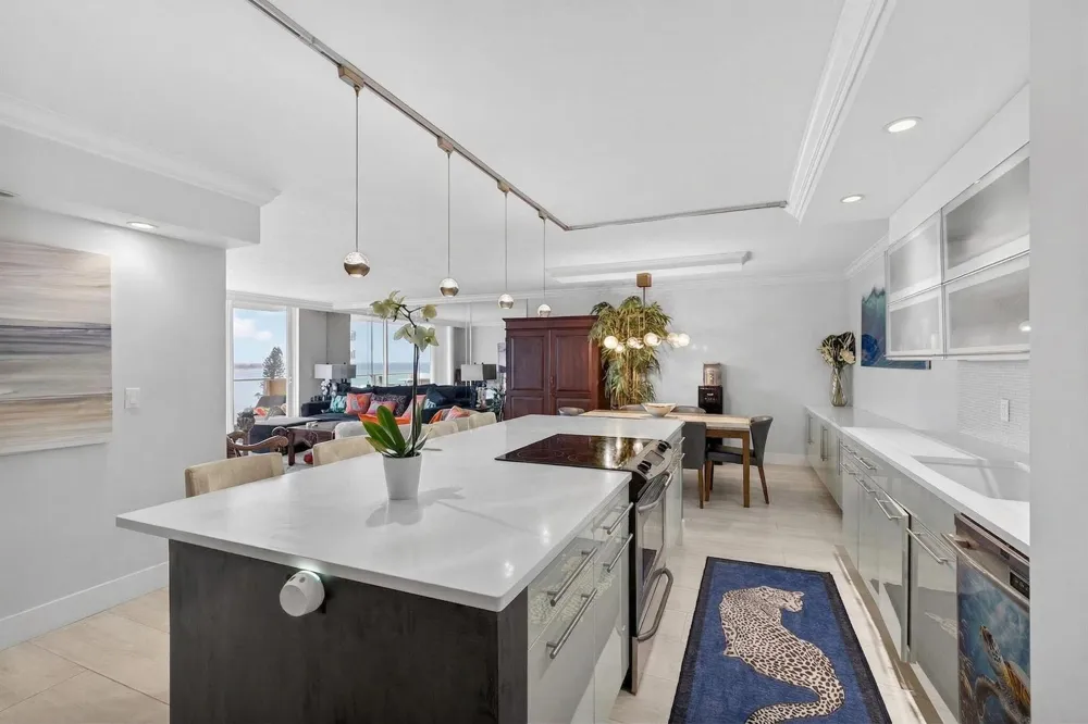 5440 Ocean Drive #805 Singer Island, FL 33404