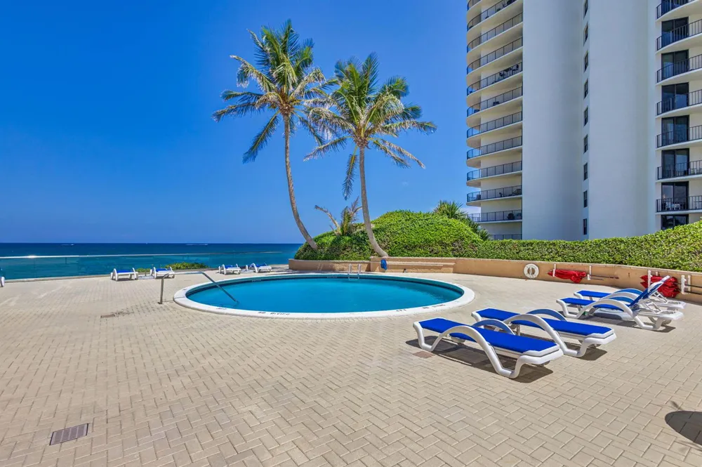 5440 Ocean Drive #805 Singer Island, FL 33404