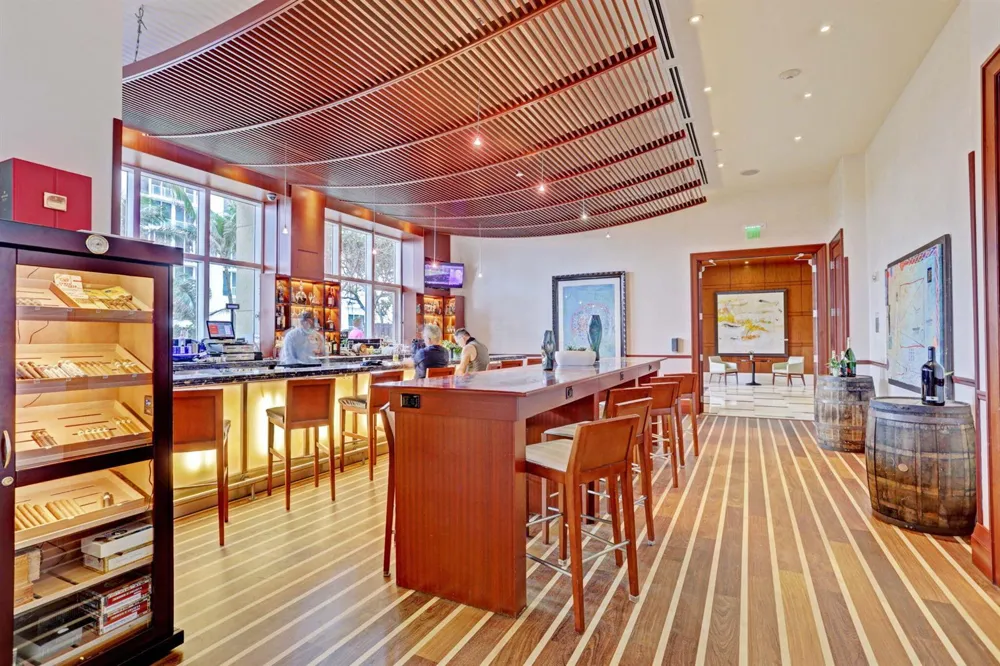 3800 Ocean Drive #518 Singer Island, FL 33404