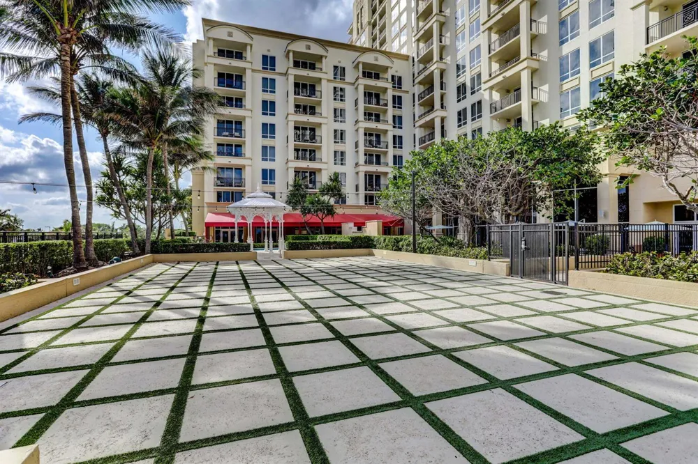 3800 Ocean Drive #518 Singer Island, FL 33404
