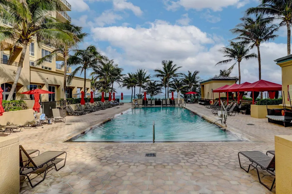 3800 Ocean Drive #518 Singer Island, FL 33404