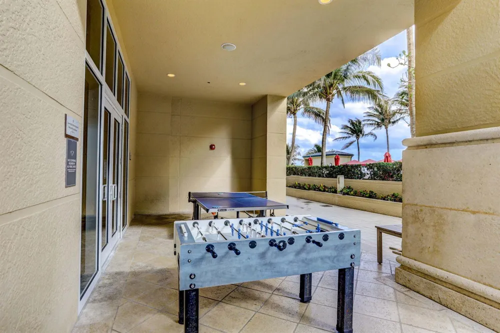 3800 Ocean Drive #518 Singer Island, FL 33404
