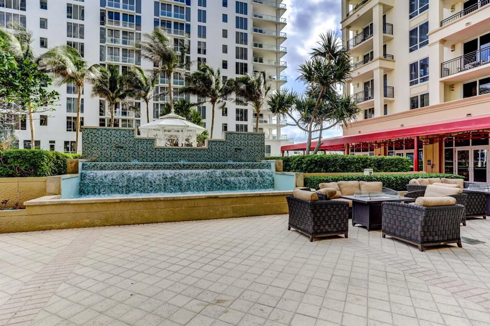 3800 Ocean Drive #518 Singer Island, FL 33404