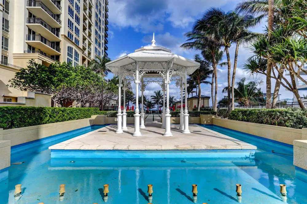 3800 Ocean Drive #518 Singer Island, FL 33404