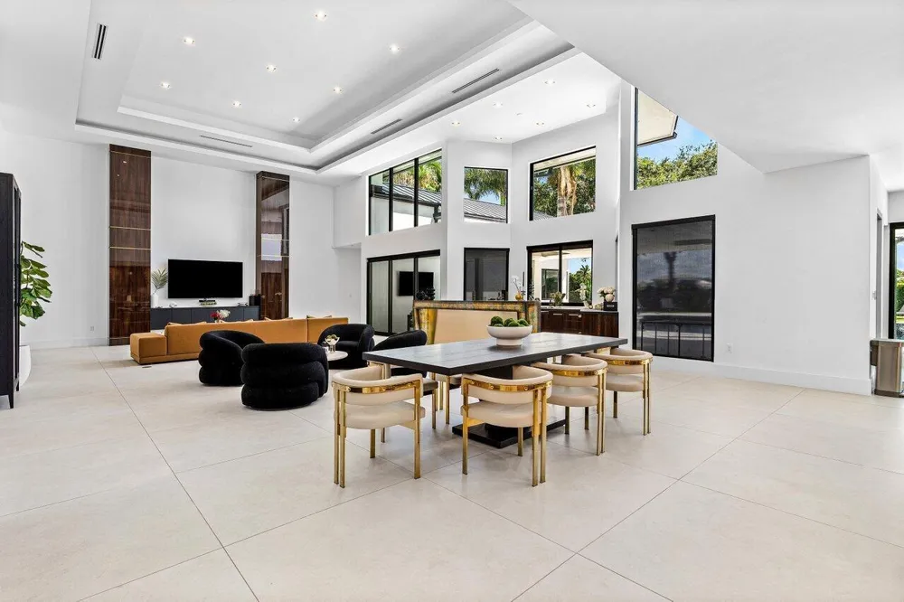 4825 Bocaire Boulevard Boca Raton, FL 33487