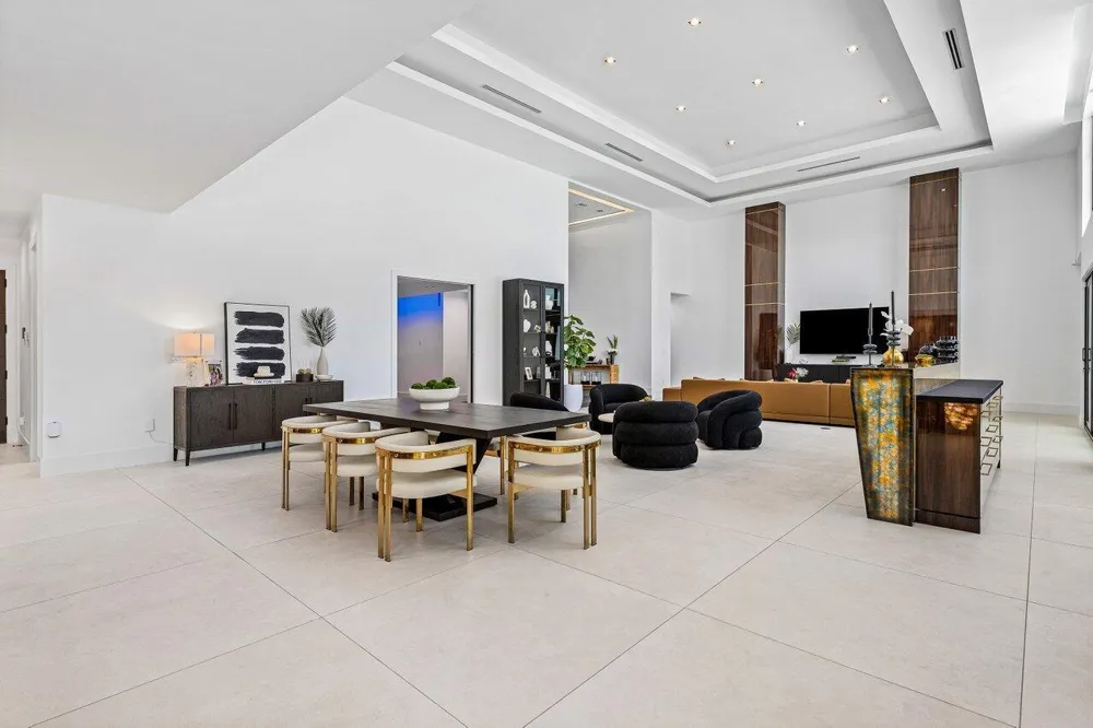 4825 Bocaire Boulevard Boca Raton, FL 33487