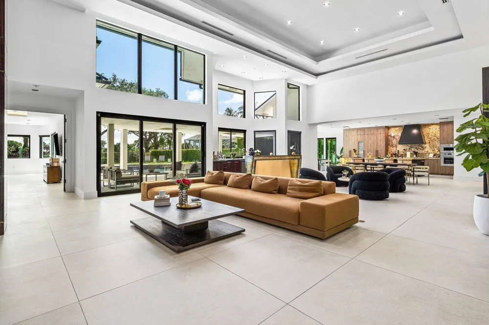 4825 Bocaire Boulevard Boca Raton, FL 33487