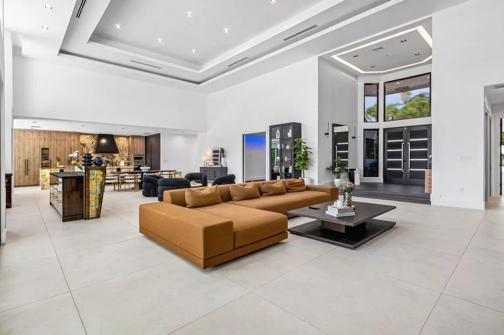4825 Bocaire Boulevard Boca Raton, FL 33487