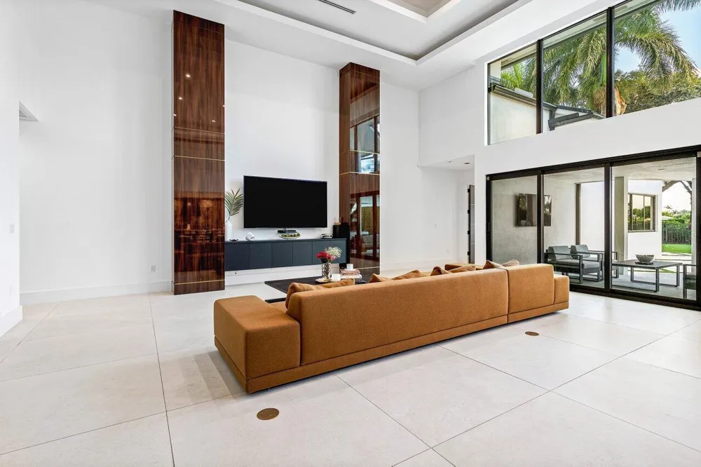 4825 Bocaire Boulevard Boca Raton, FL 33487
