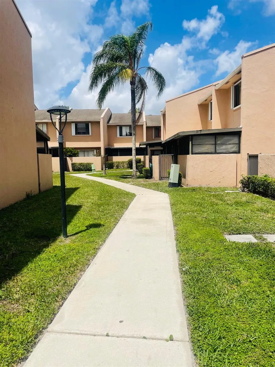 139 Sparrow Drive #2c Royal Palm Beach, FL 33411