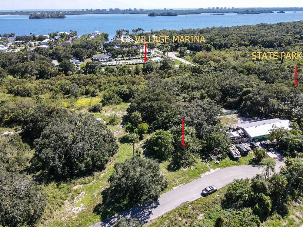 4104 Mariner Oaks Way Fort Pierce, FL 34946