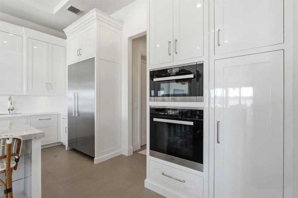 825 W Oyster Lane Lantana, FL 33462