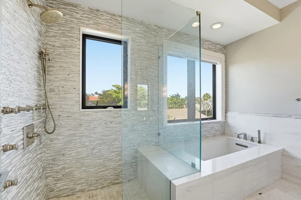 825 W Oyster Lane Lantana, FL 33462