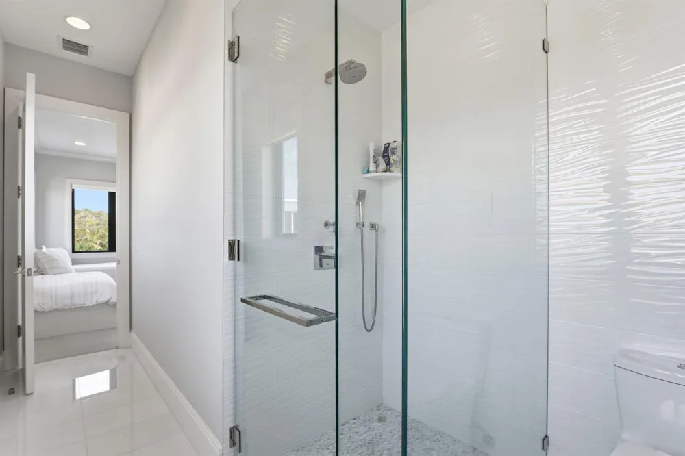 825 W Oyster Lane Lantana, FL 33462