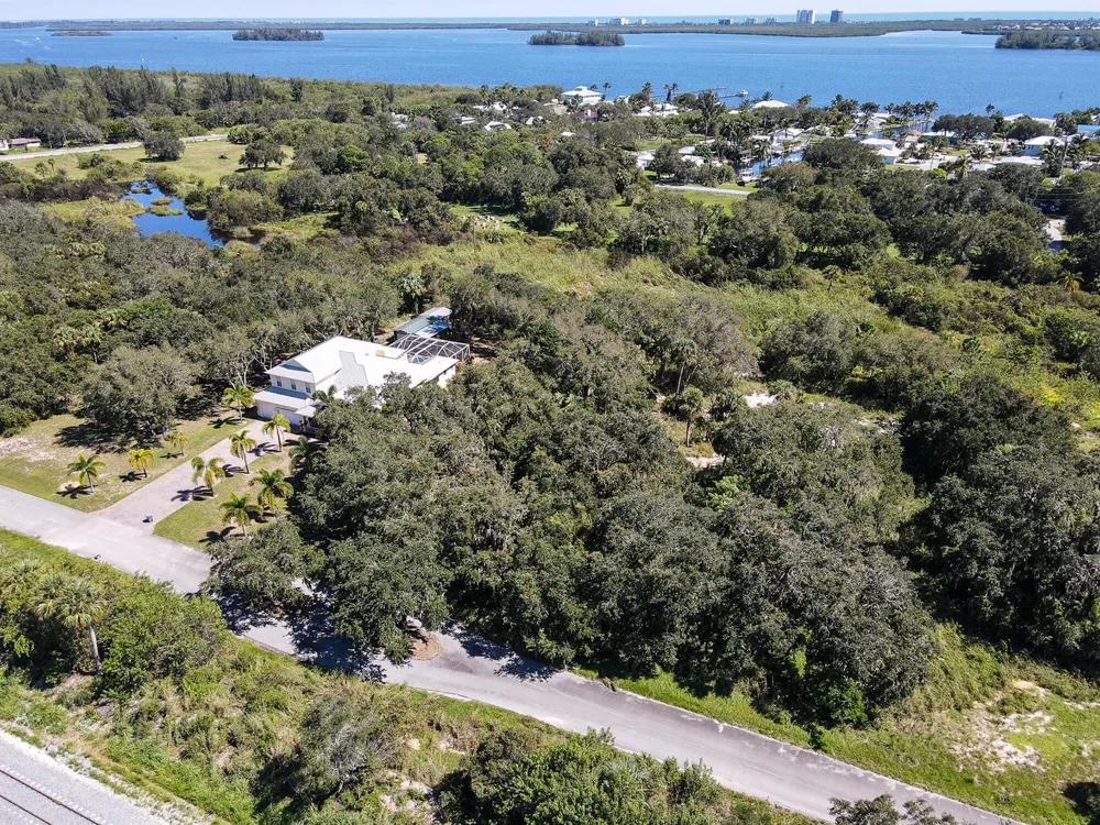 4120 Mariner Oaks Way Fort Pierce, FL 34946
