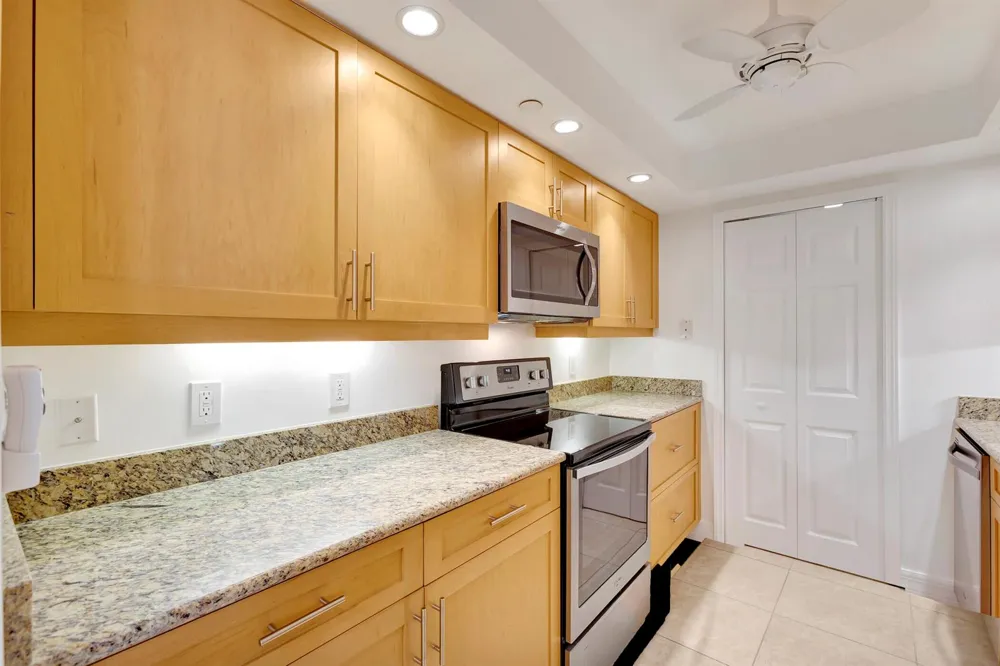 3000 Ocean Drive #22 G Singer Island, FL 33404