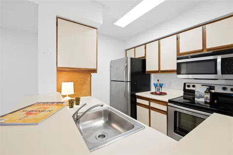 2906 S University Drive #10204