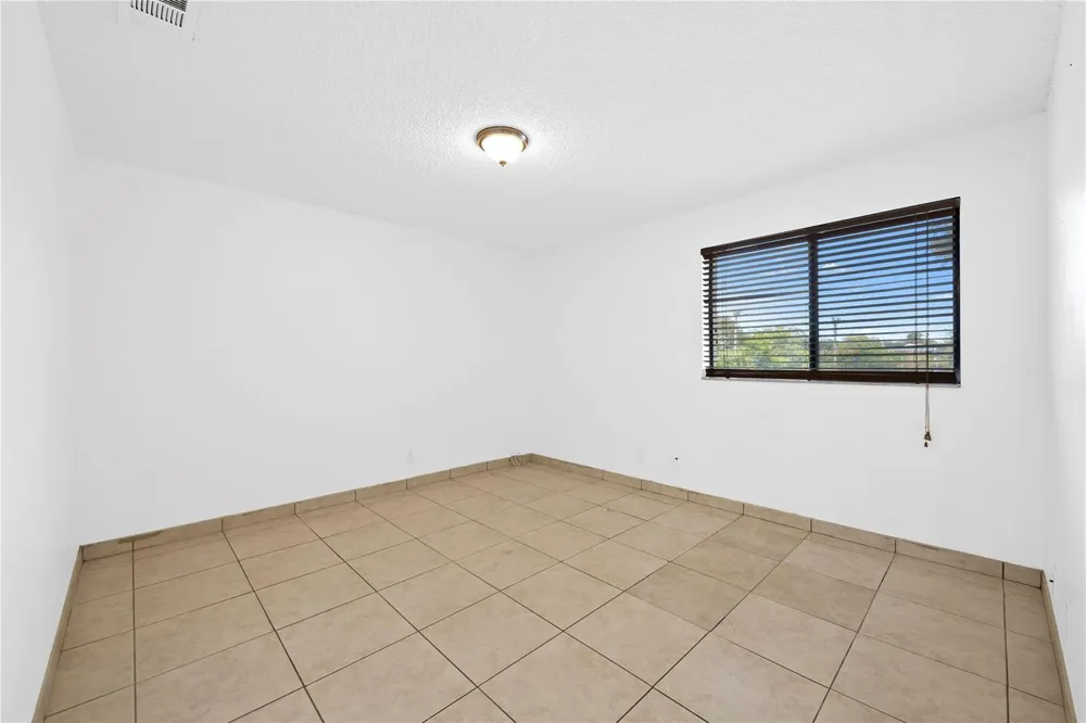 2906 S University Drive #10204 Davie, FL 33328