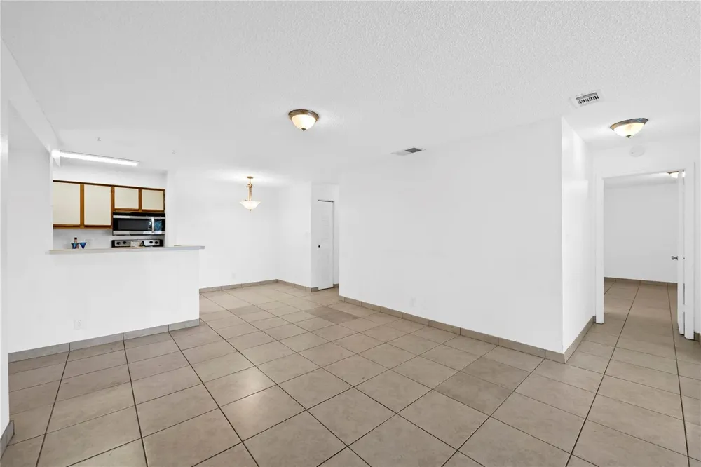 2906 S University Drive #10204 Davie, FL 33328