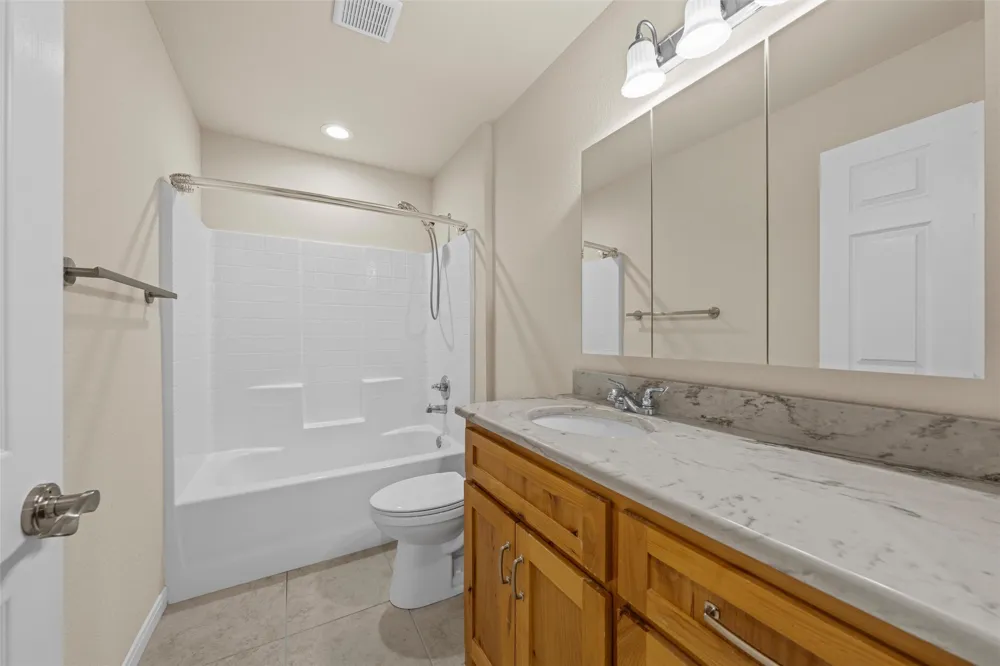 637 Hoffmeyer Lane Robinson, TX 76706