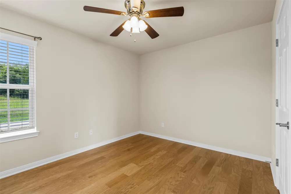 637 Hoffmeyer Lane Robinson, TX 76706