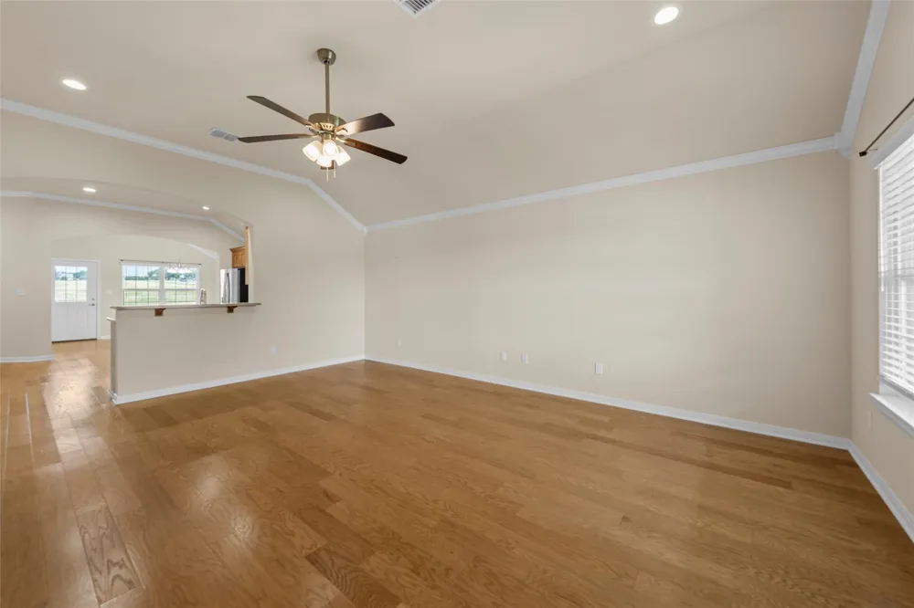 637 Hoffmeyer Lane Robinson, TX 76706