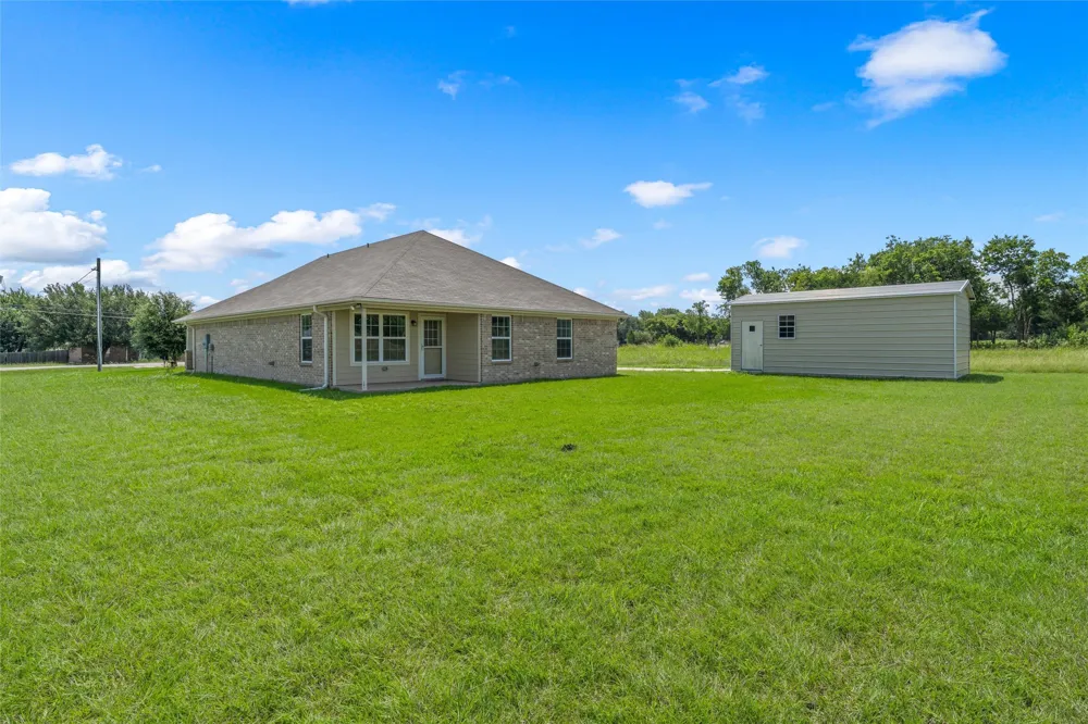 637 Hoffmeyer Lane Robinson, TX 76706