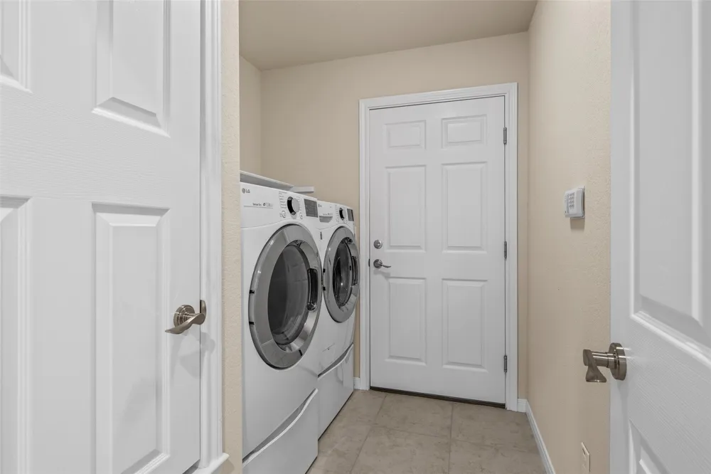 637 Hoffmeyer Lane Robinson, TX 76706