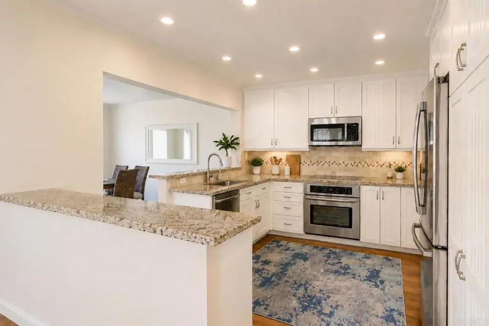 48 Antigua Court Coronado, CA 92118