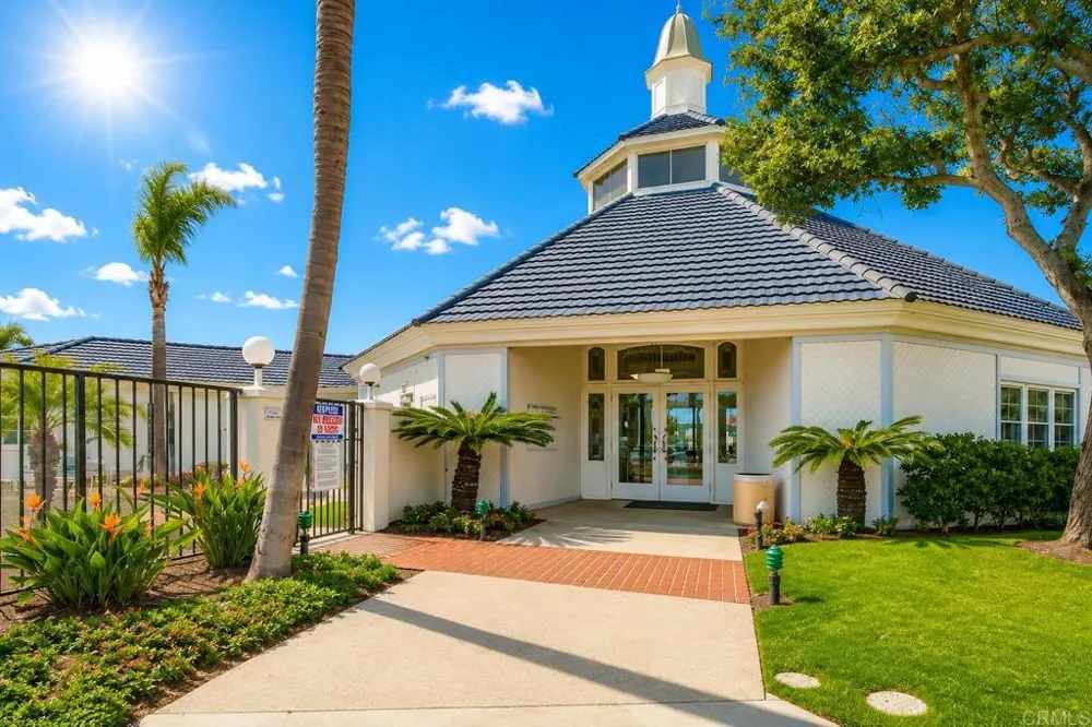 48 Antigua Court Coronado, CA 92118