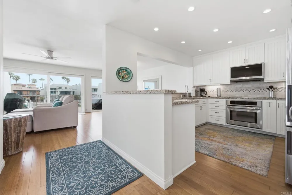 48 Antigua Court Coronado, CA 92118