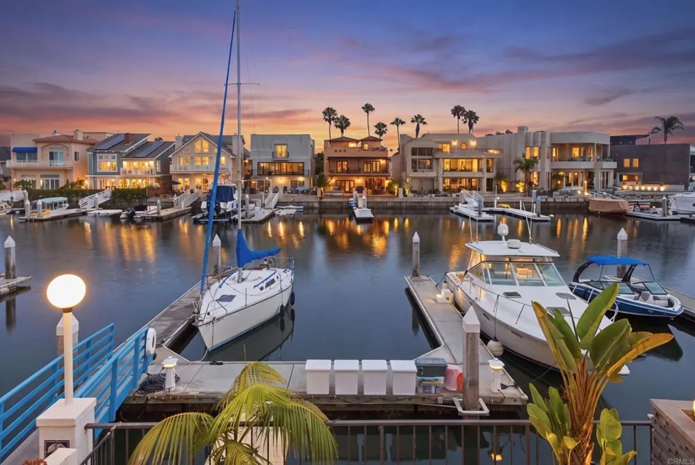 48 Antigua Court Coronado, CA 92118