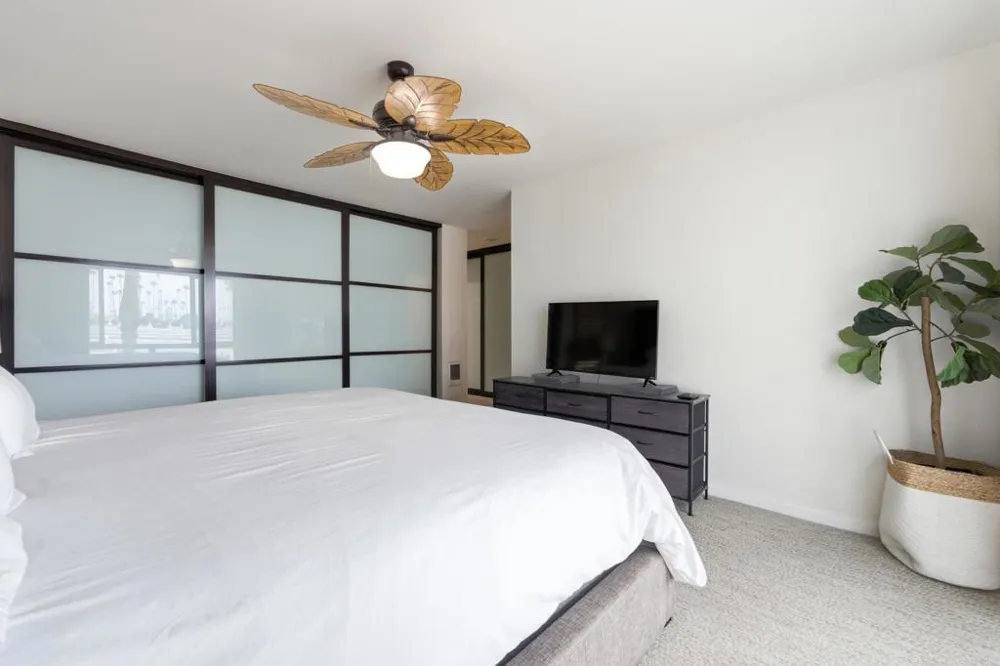 48 Antigua Court Coronado, CA 92118