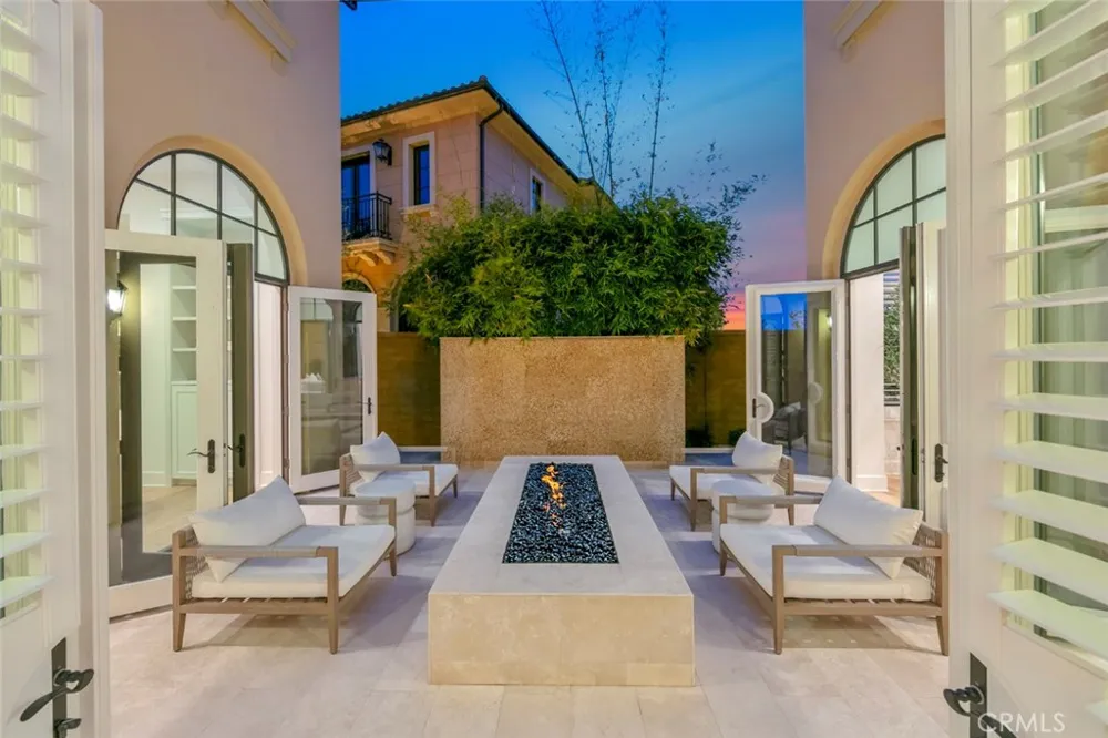 31 Seawatch Newport Coast, CA 92657