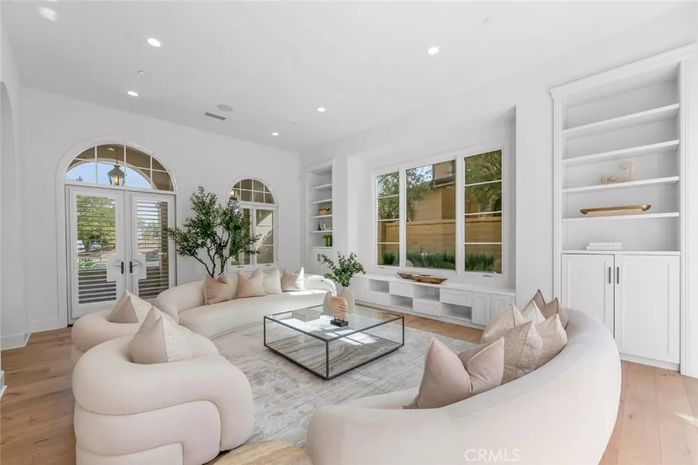 31 Seawatch Newport Coast, CA 92657