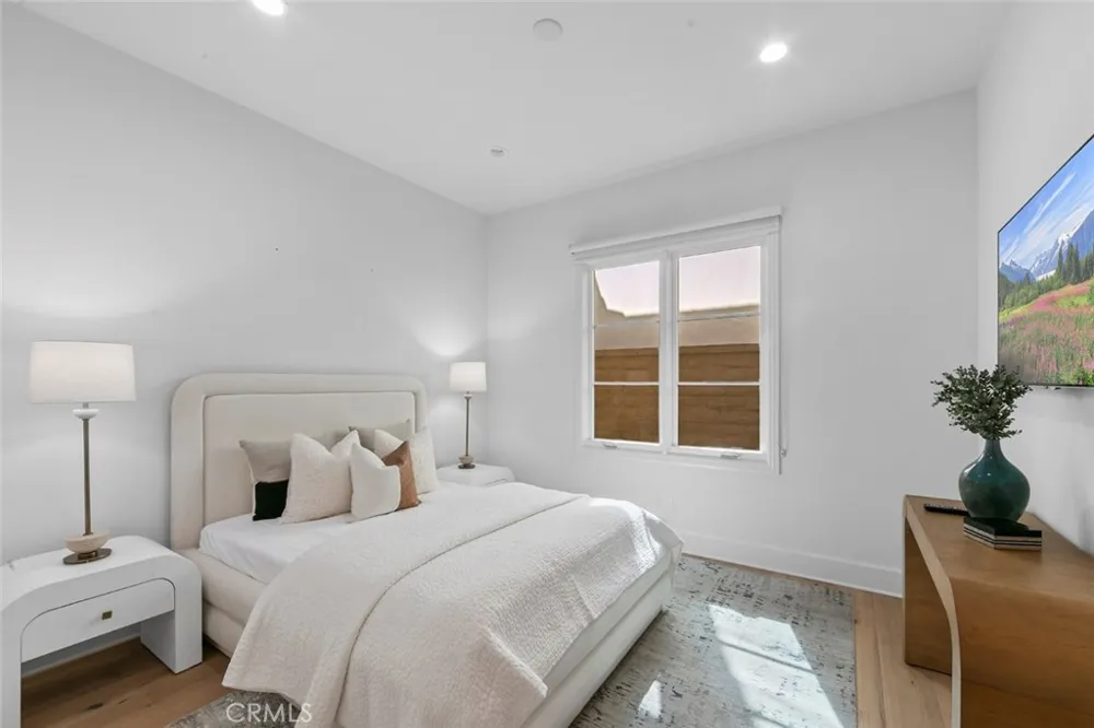 31 Seawatch Newport Coast, CA 92657
