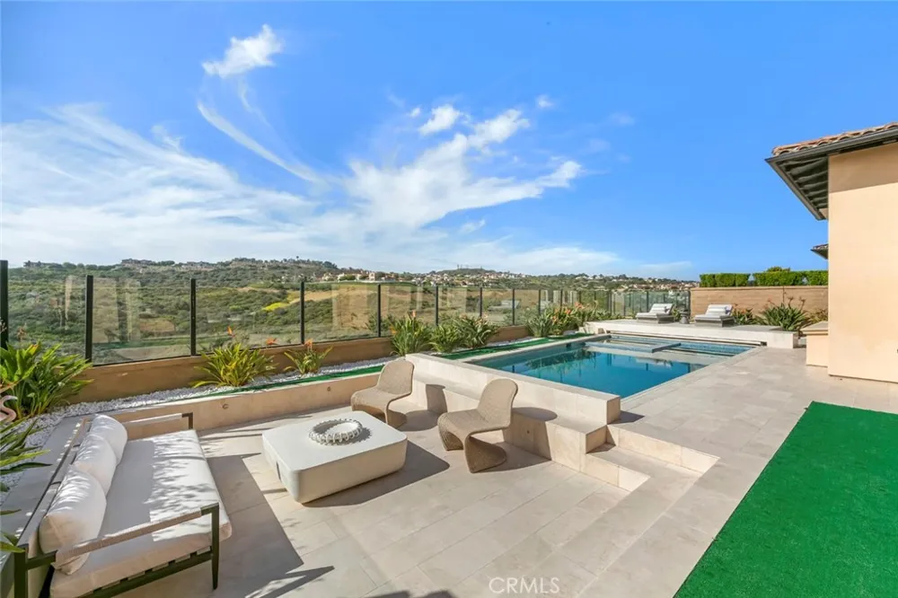 31 Seawatch Newport Coast, CA 92657